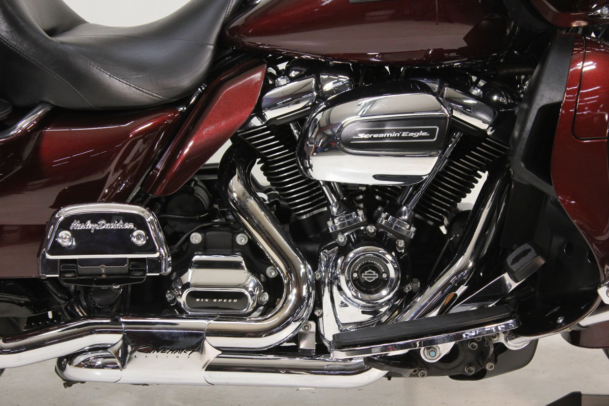Road Glide® Ultra