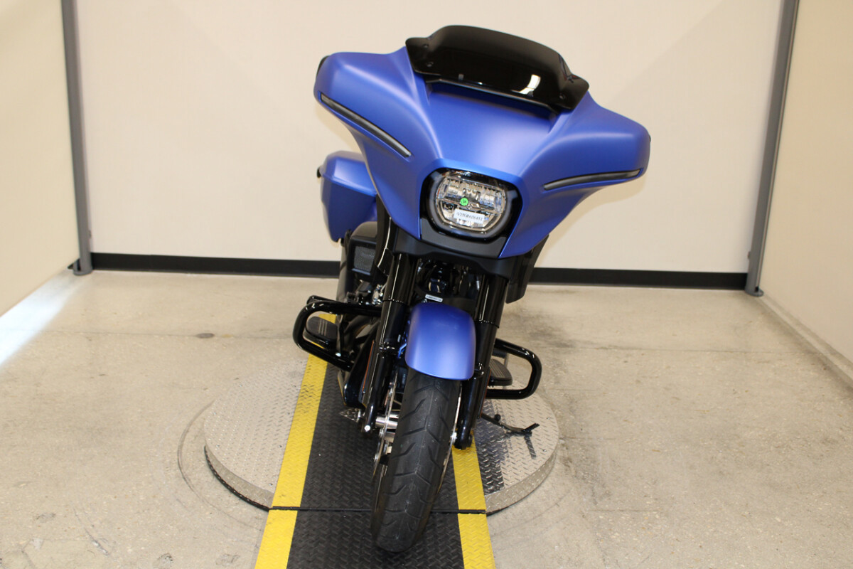Street Glide®