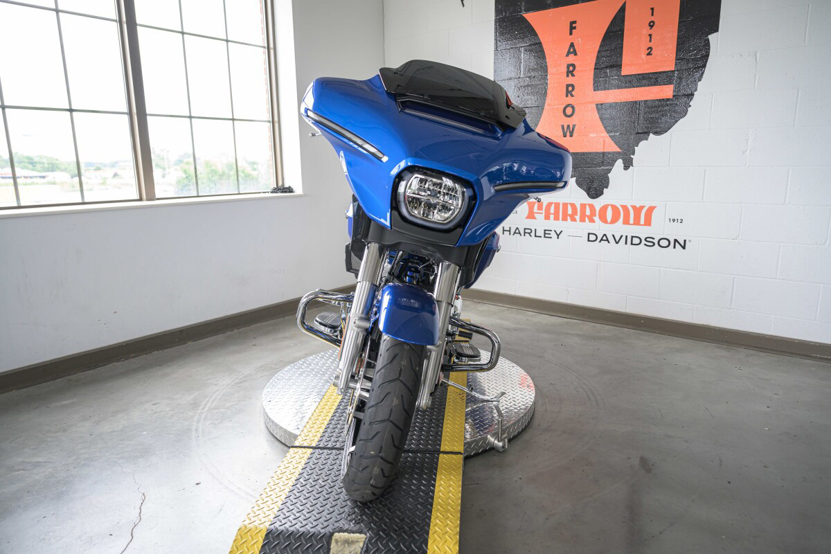 Street Glide®