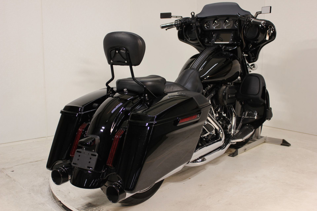 CVO® Street Glide®
