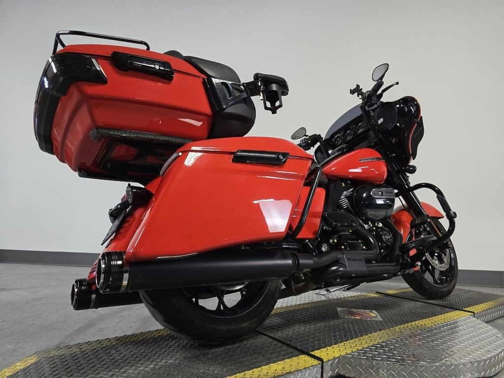 Street Glide® Special