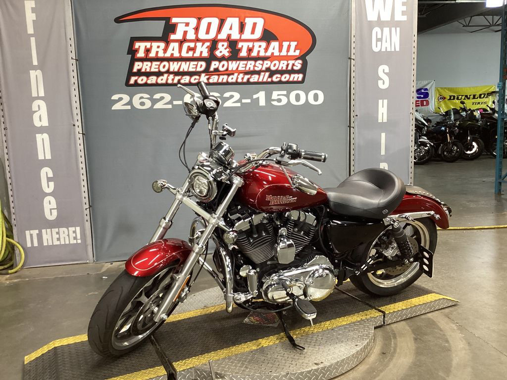 Sportster® SuperLow® 1200T