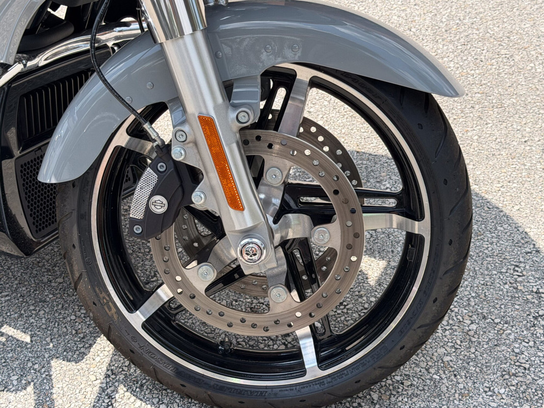 Road Glide®