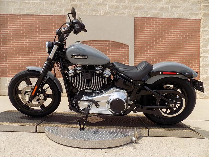 Street Bob®
