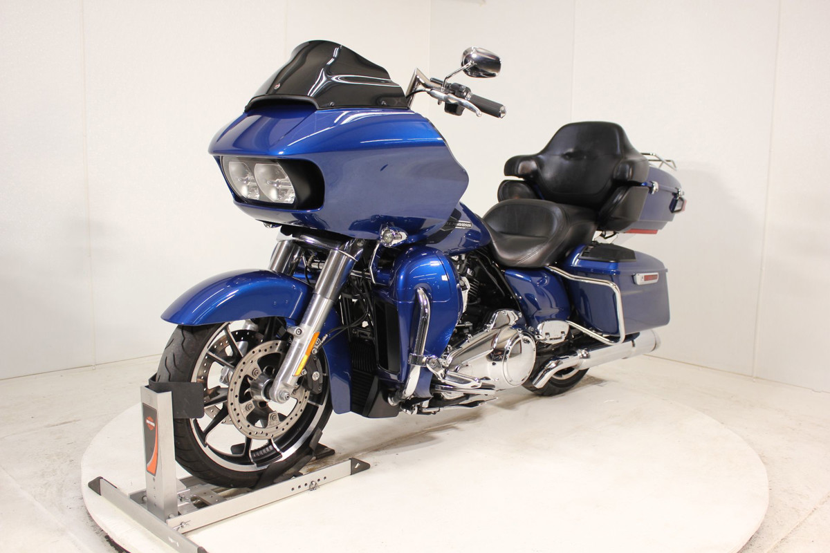 Road Glide®