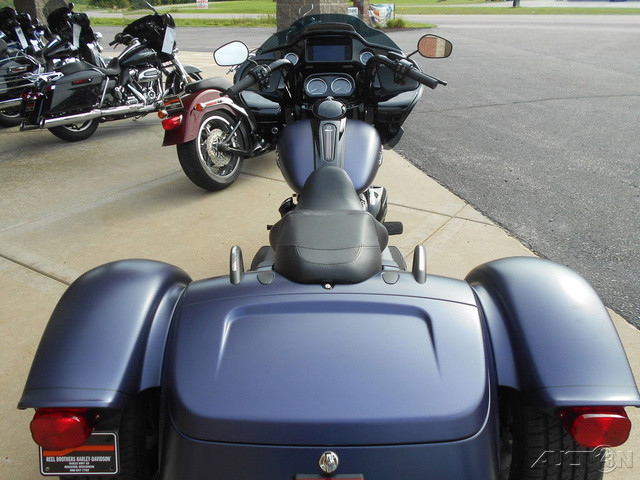 Road Glide® 3