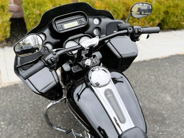 Road Glide® Ultra