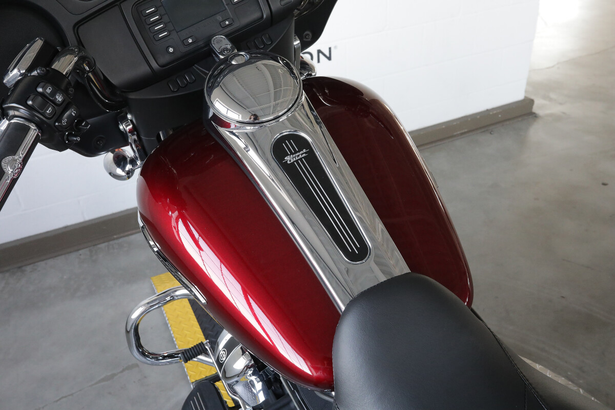 Street Glide®