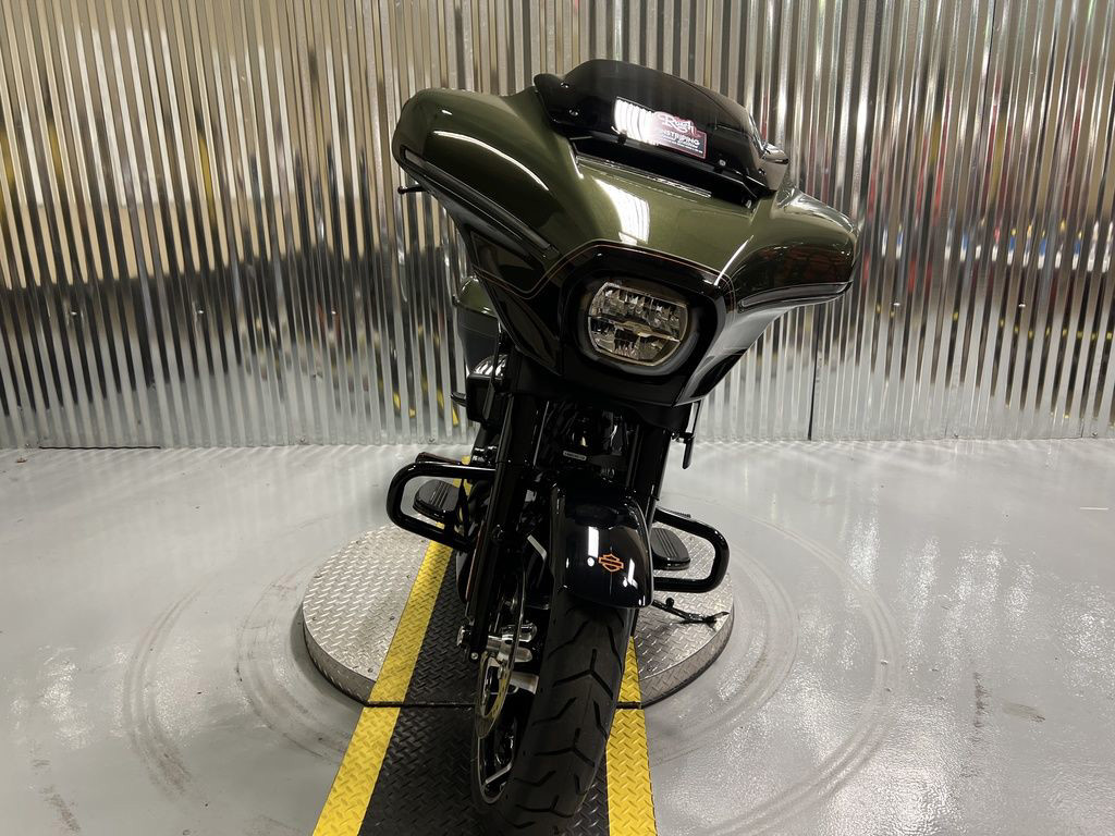 Street Glide®