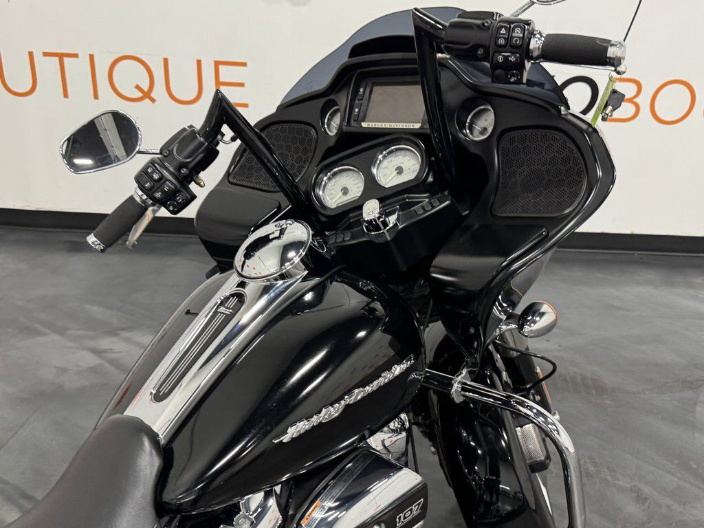 Road Glide®