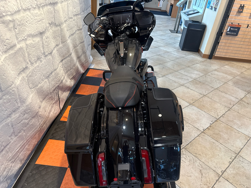CVO® Road Glide®