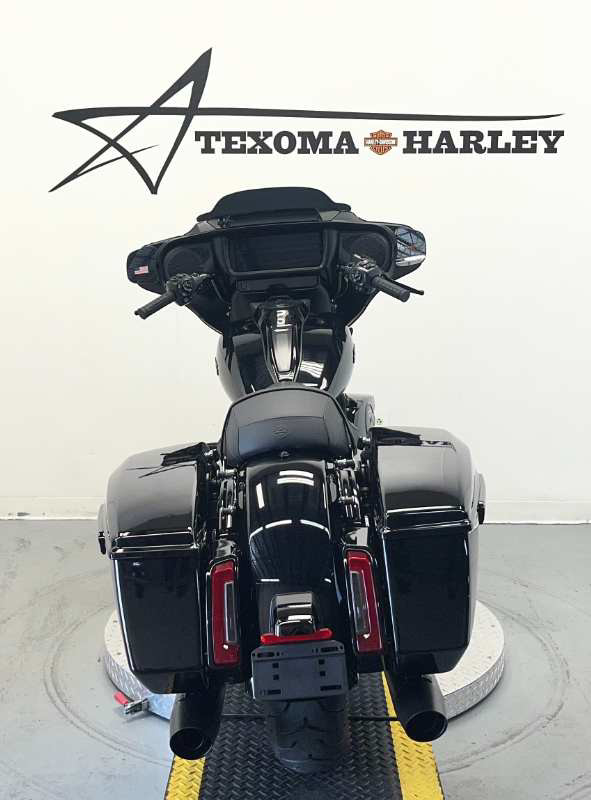 Street Glide®