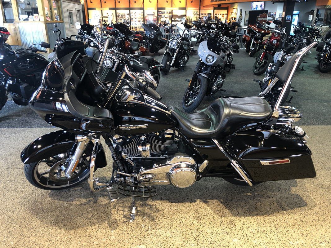 Road Glide®