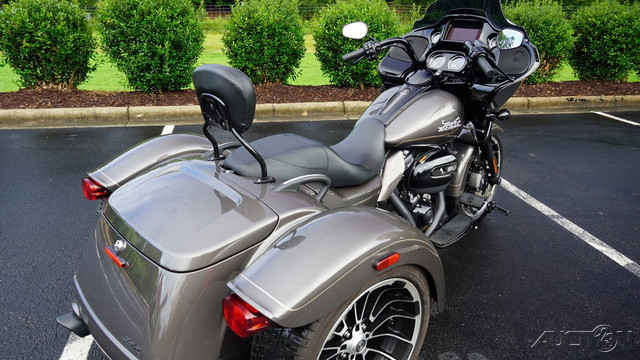 Road Glide® 3