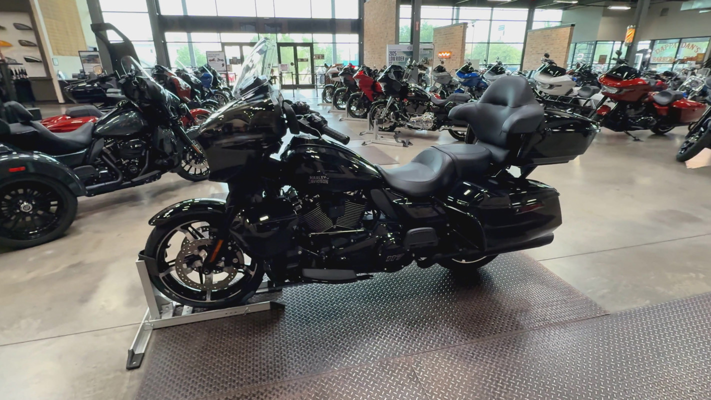 Street Glide® Ultra