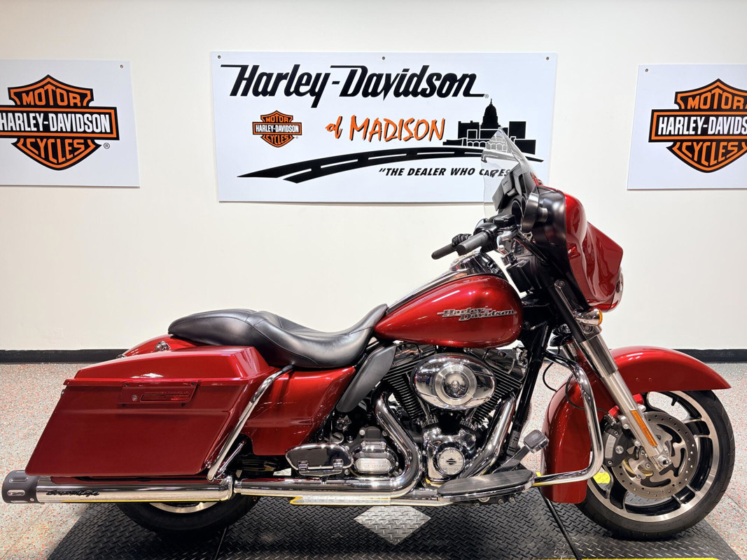 Street Glide®