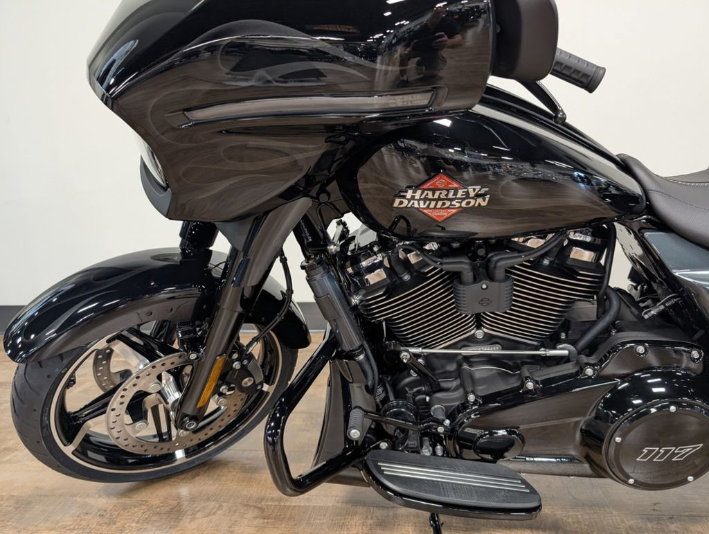 Street Glide®