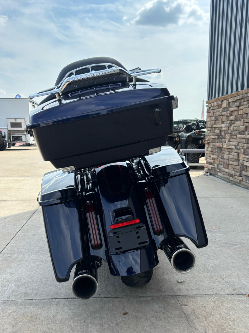 CVO® Street Glide®