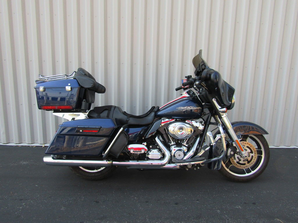 Street Glide®
