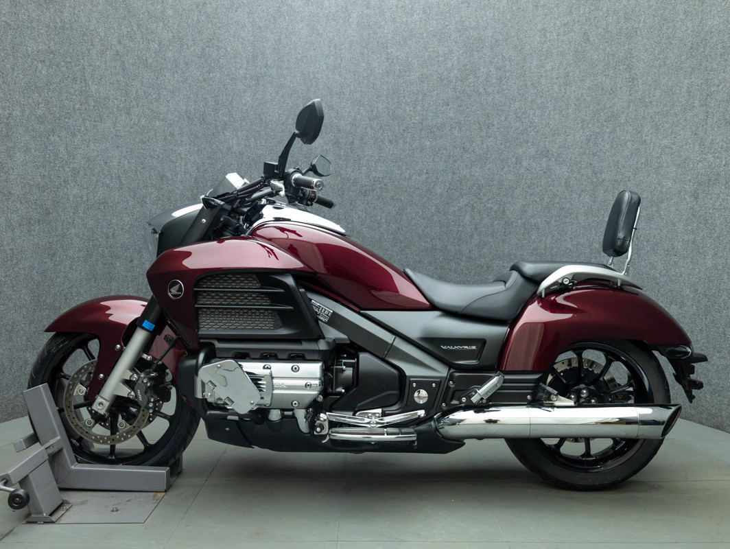 Gold Wing Valkyrie