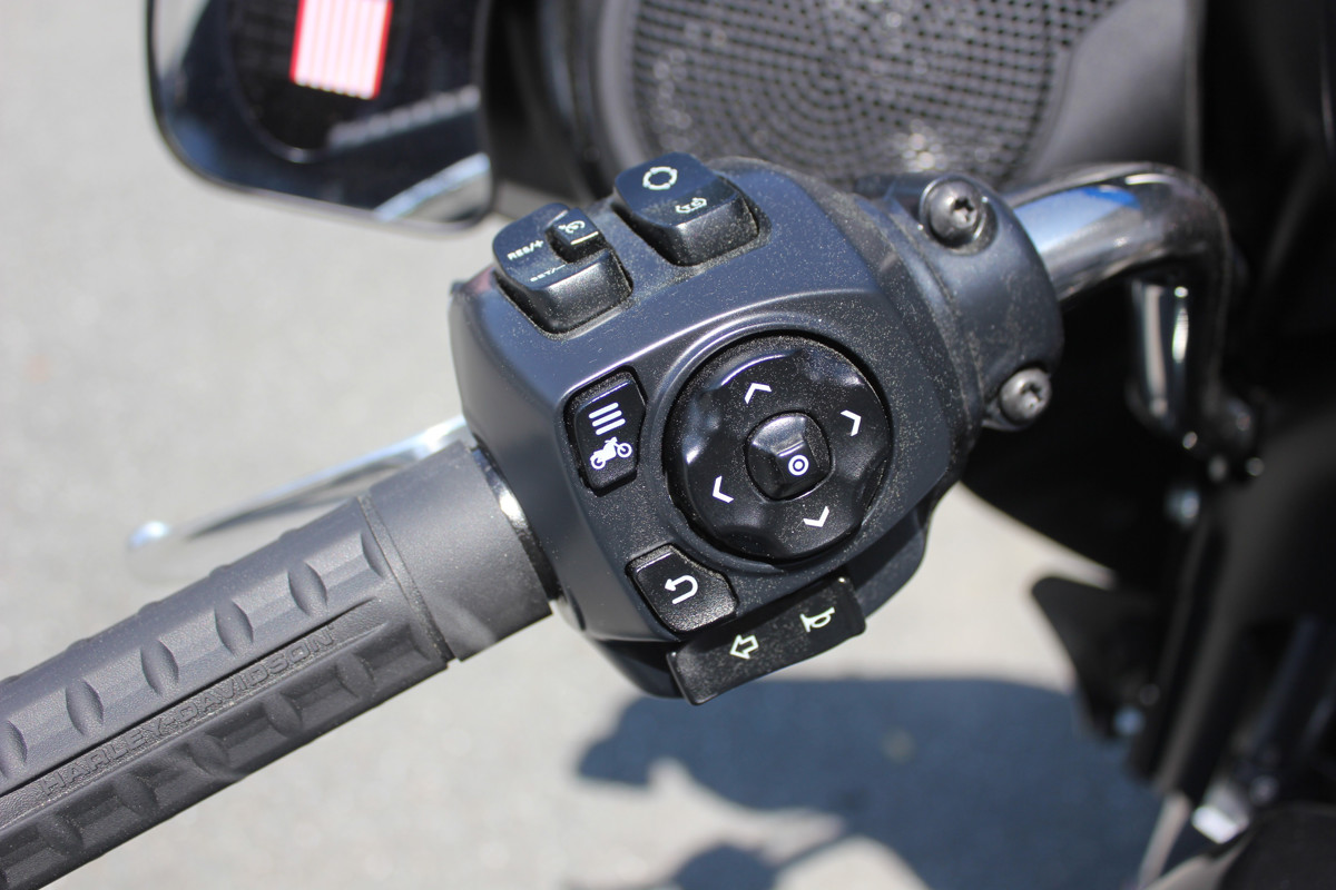 Street Glide®