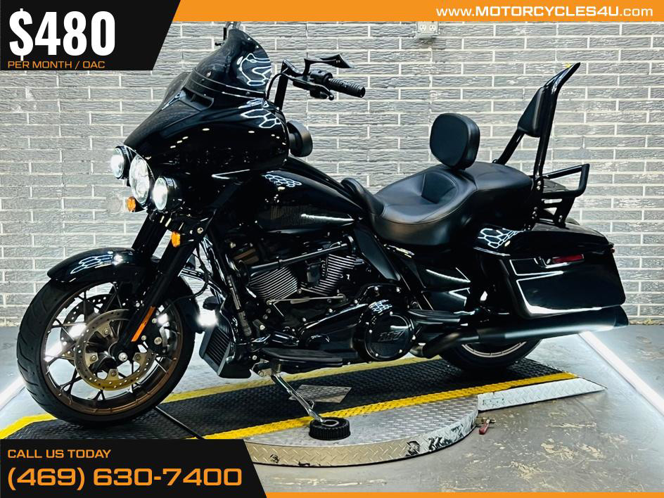 Street Glide® ST