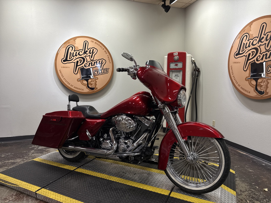 Street Glide®
