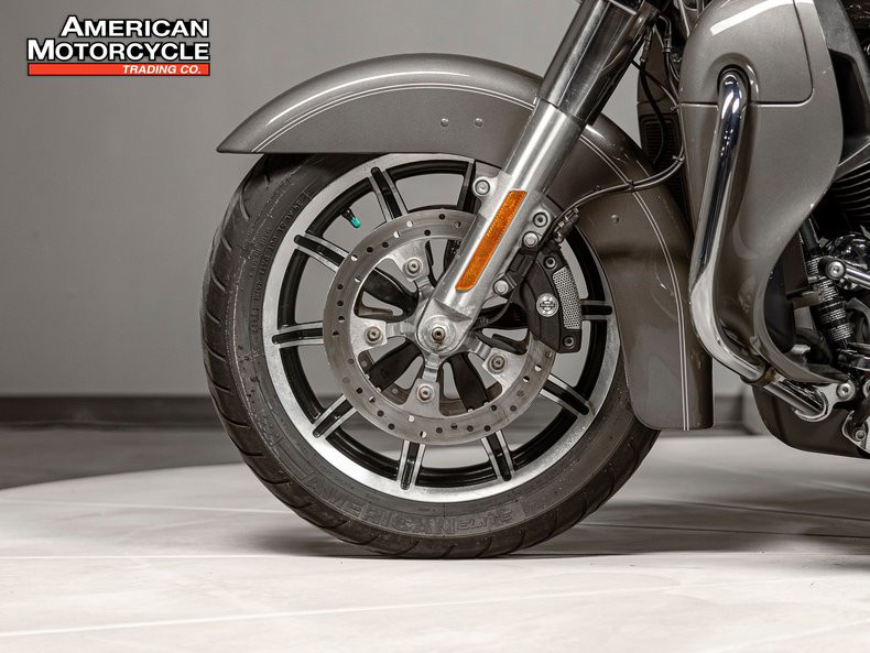 Road Glide® Ultra