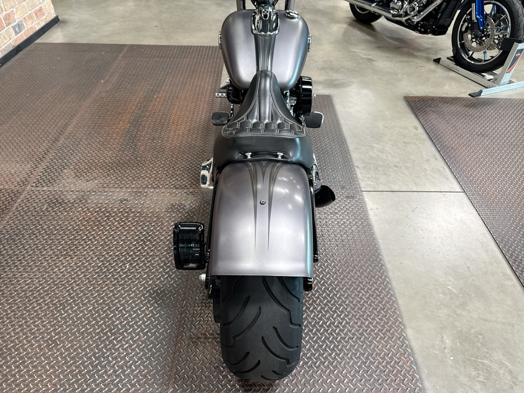 Softail® Breakout®