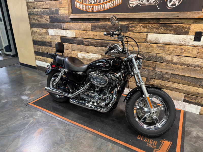 Sportster® 1200 Custom - H-D1 Factory Custom
