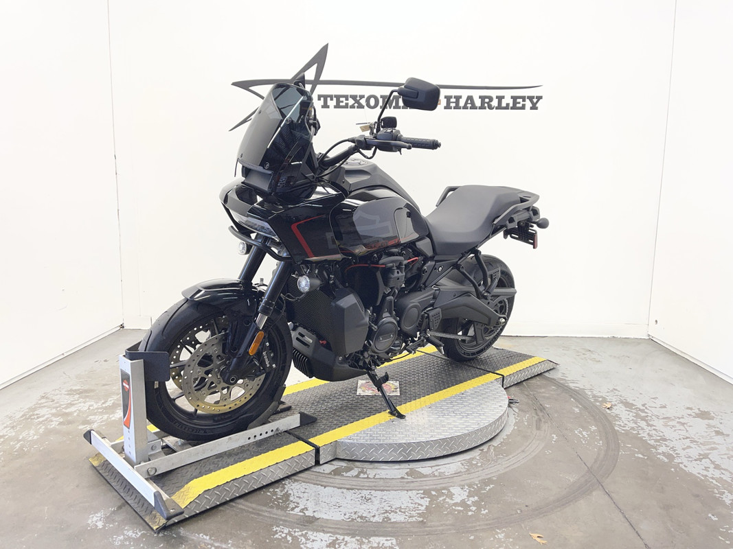 Pan America® 1250 ST