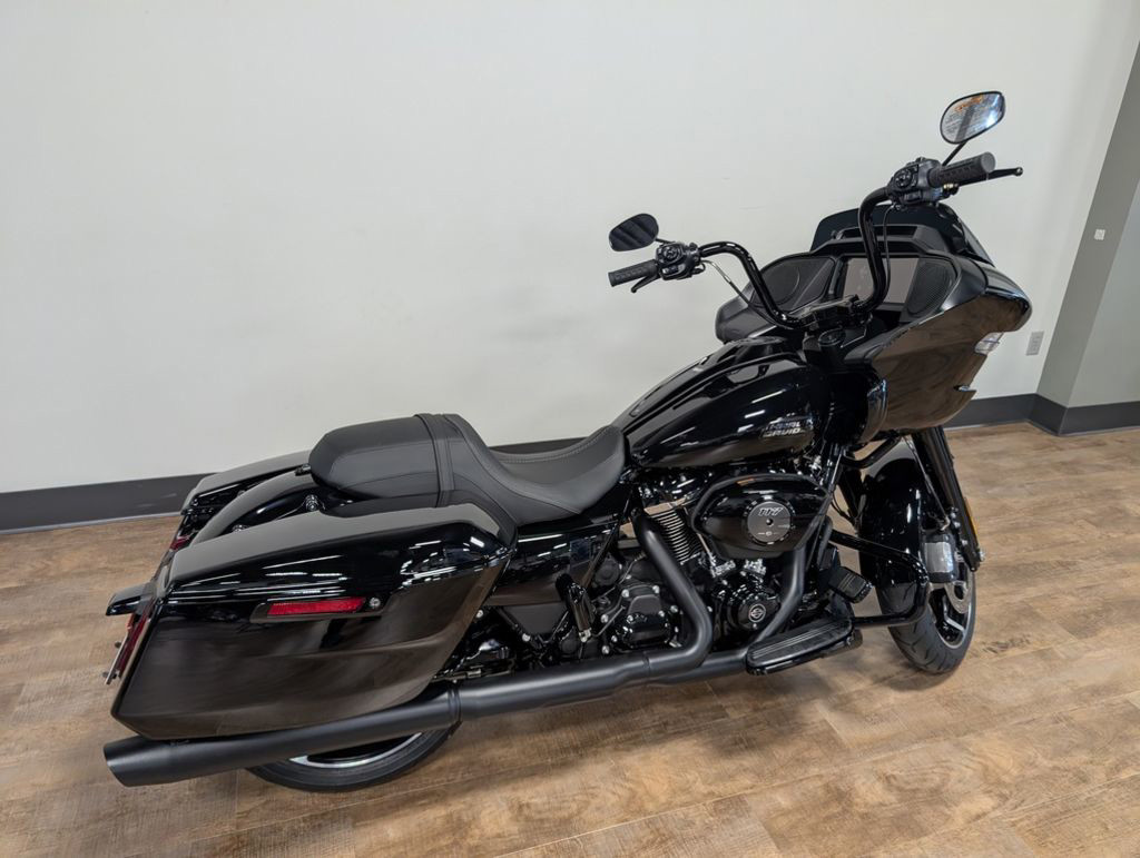 Road Glide®