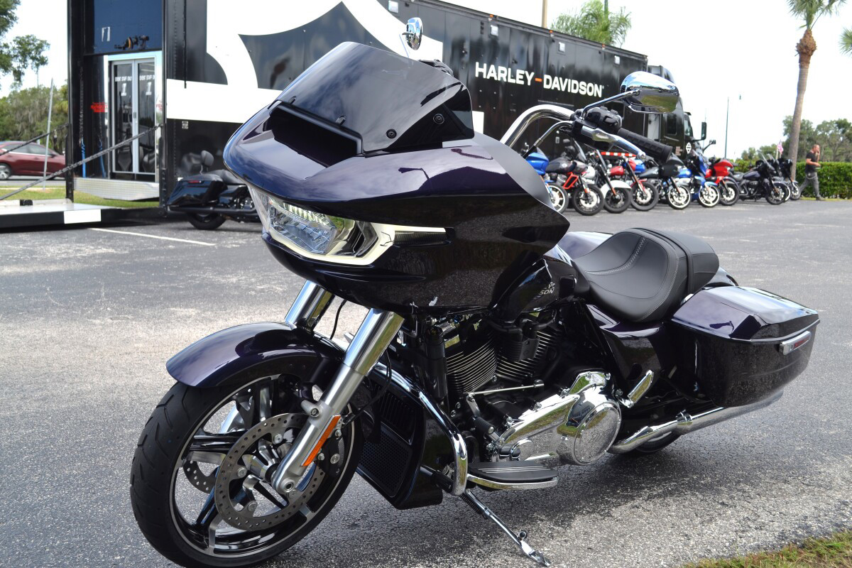 Road Glide®