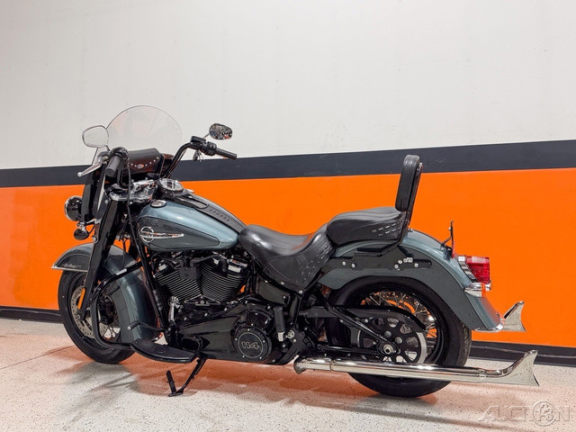 Softail® Heritage Classic 114