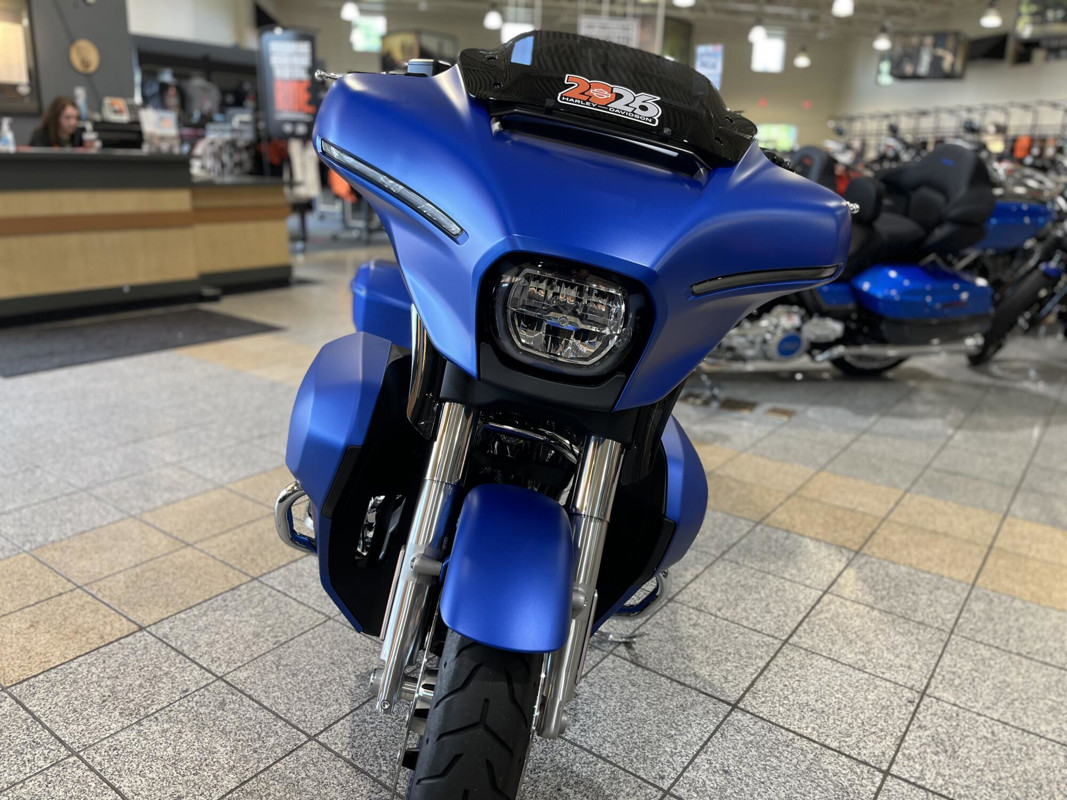 Street Glide®