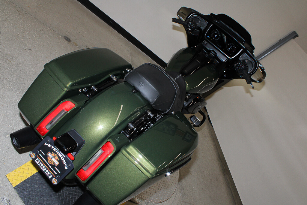 Street Glide®