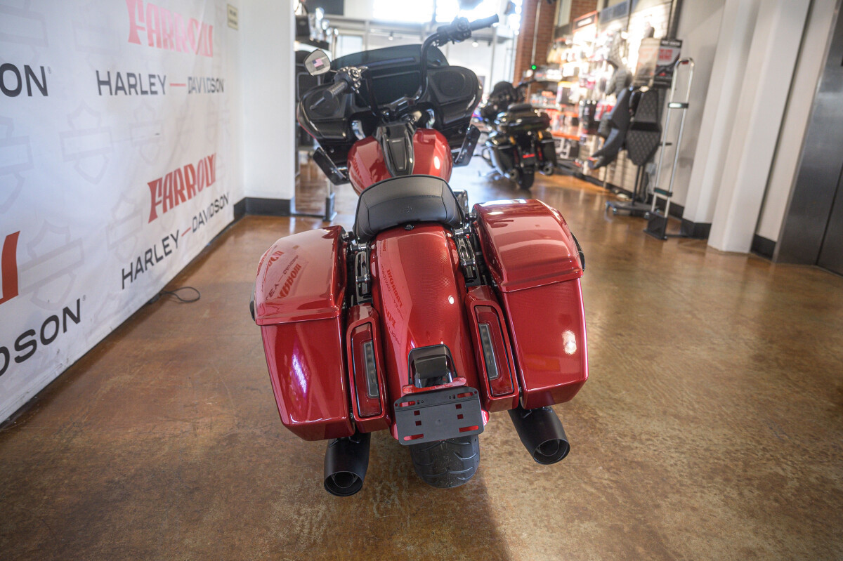 Road Glide®