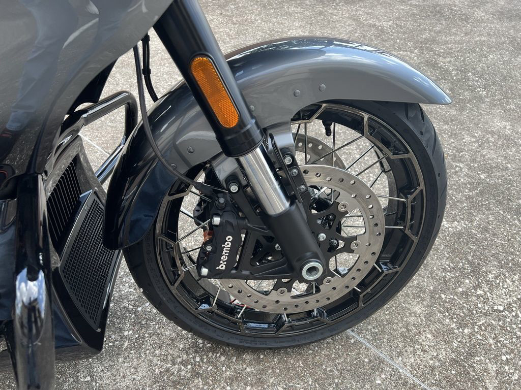 CVO® Road Glide®