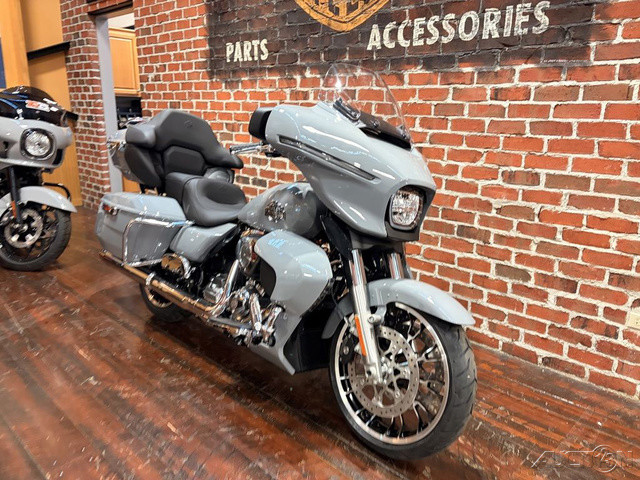 Street Glide® Limited