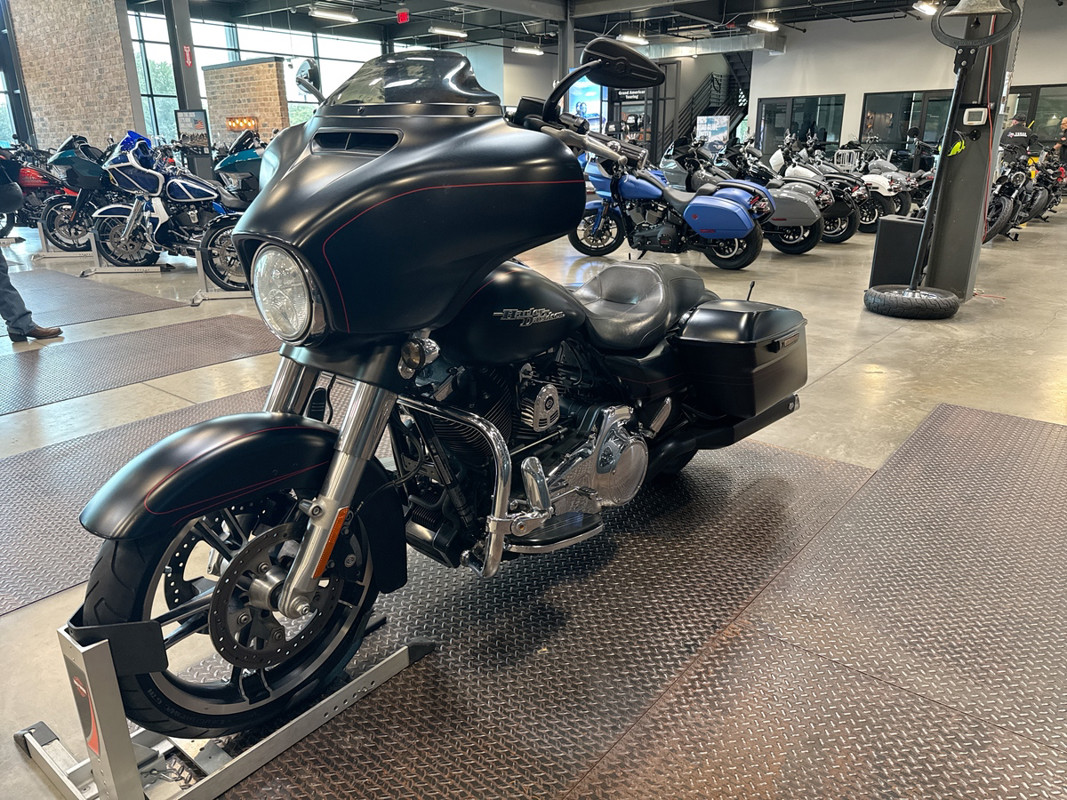 Street Glide® Special