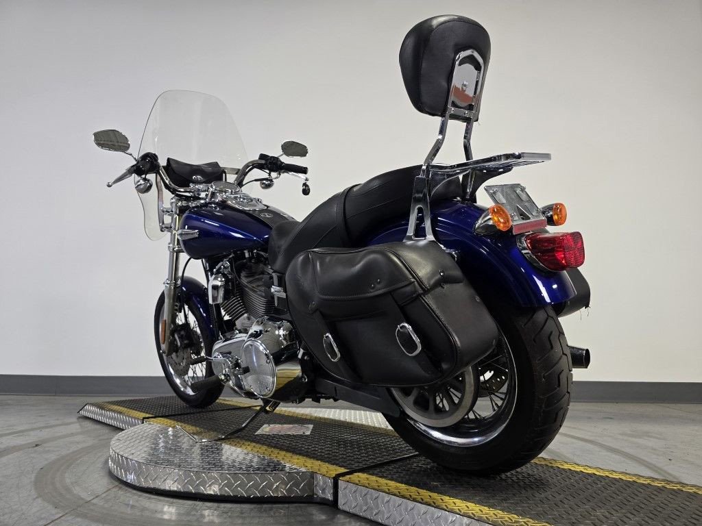 Dyna® Super Glide® Custom