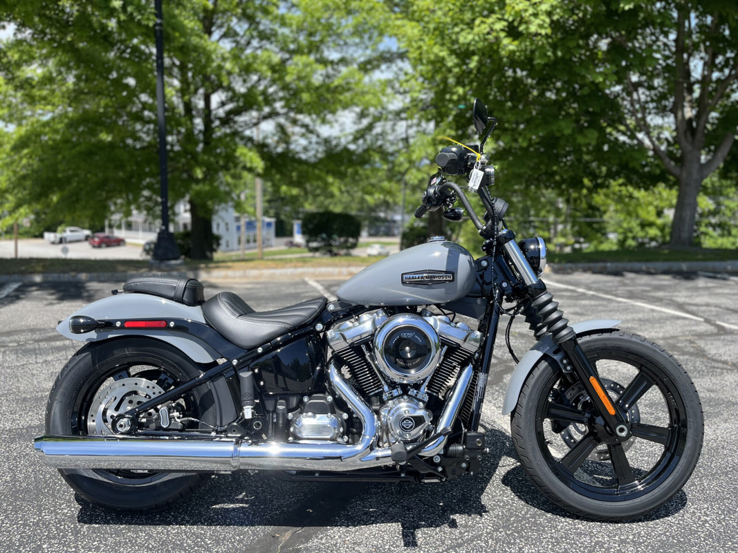 Street Bob®
