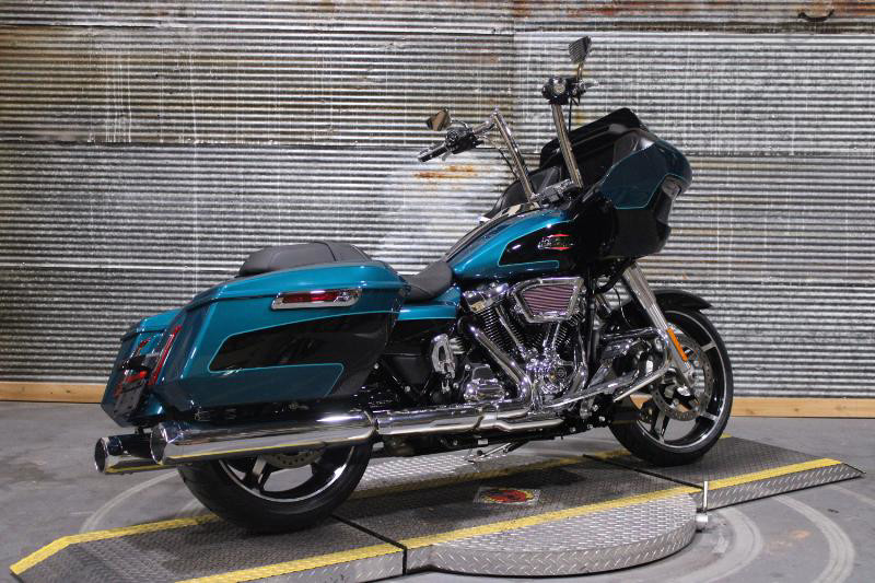 Road Glide®