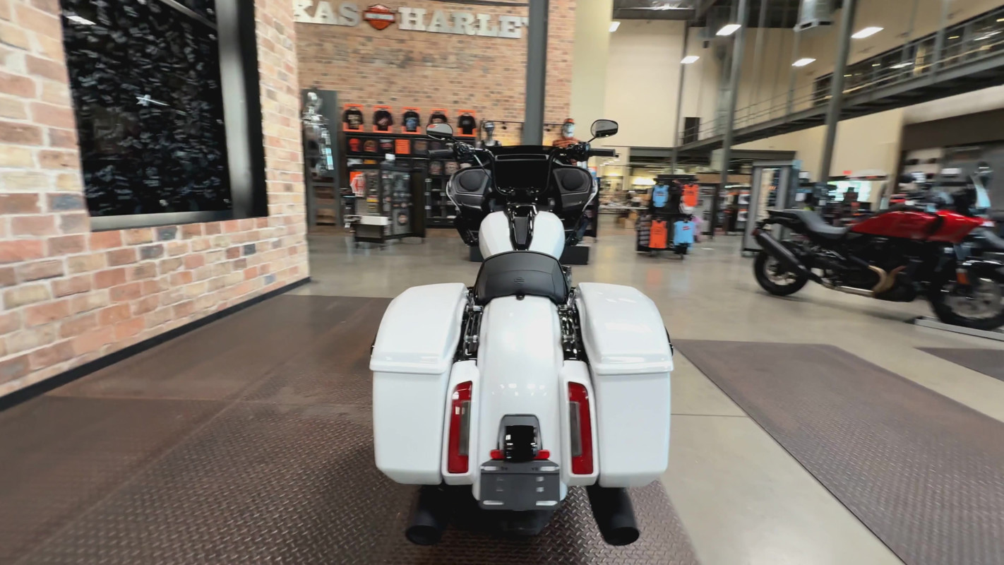 Road Glide®