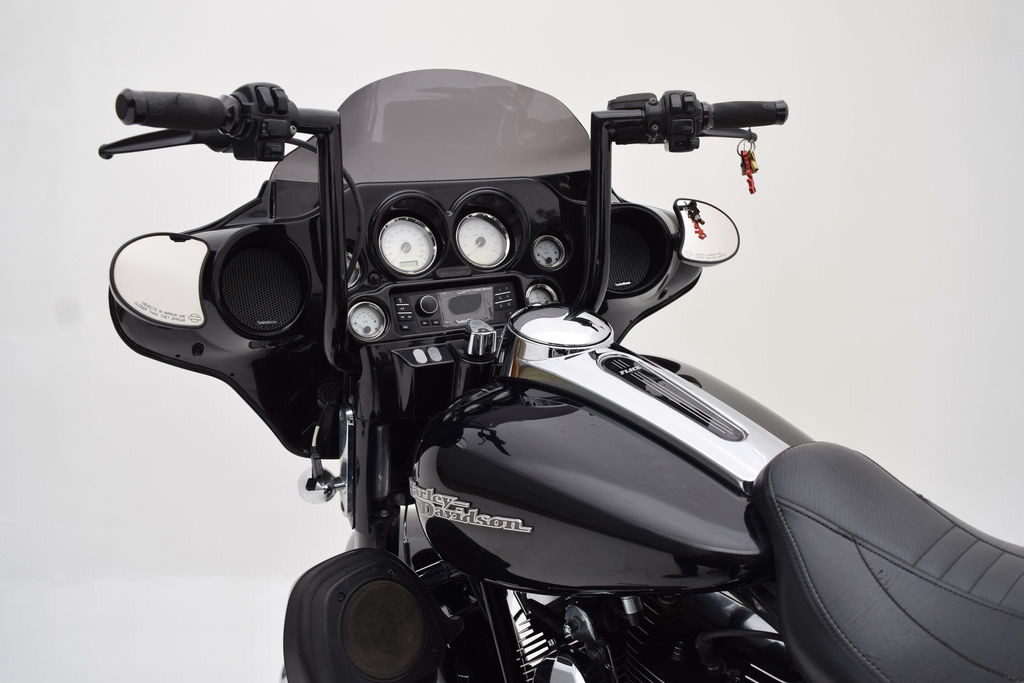 Street Glide®