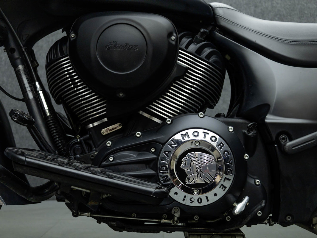 Chieftian® Dark Horse®