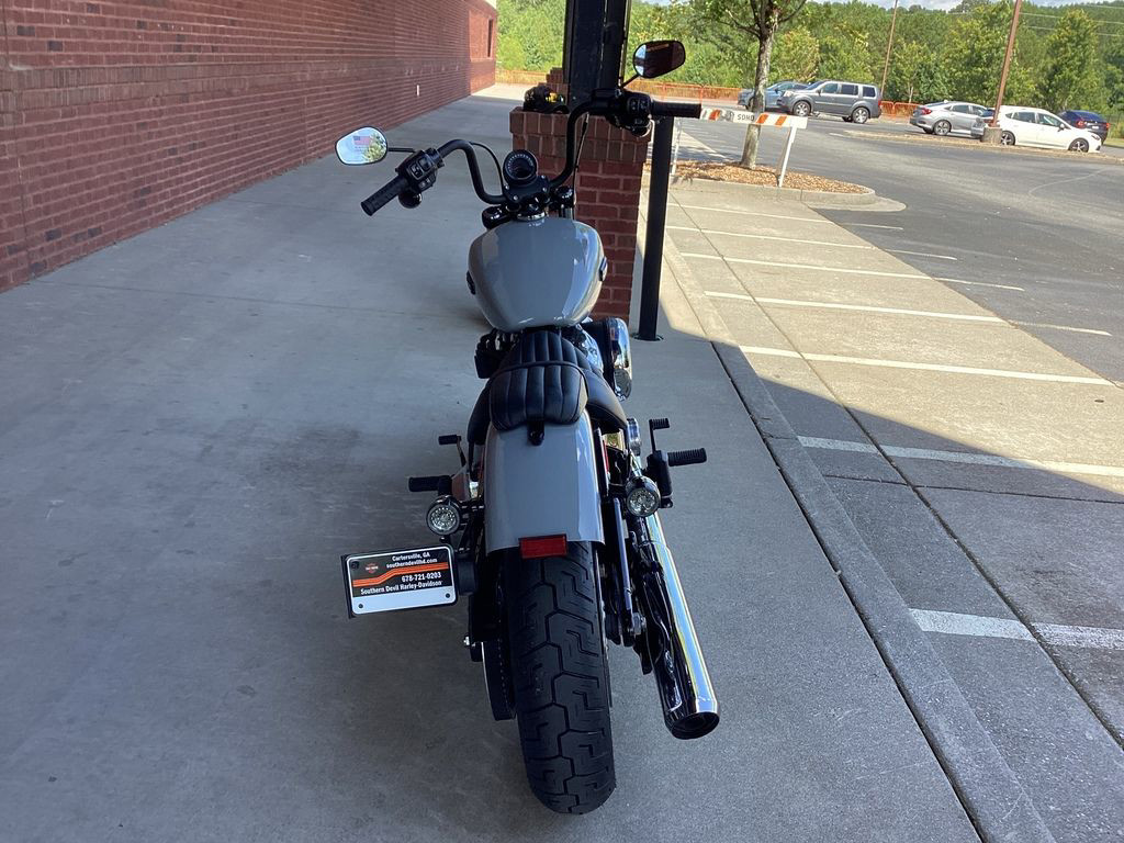 Street Bob®