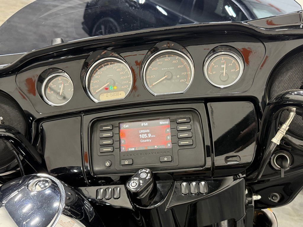 Street Glide®