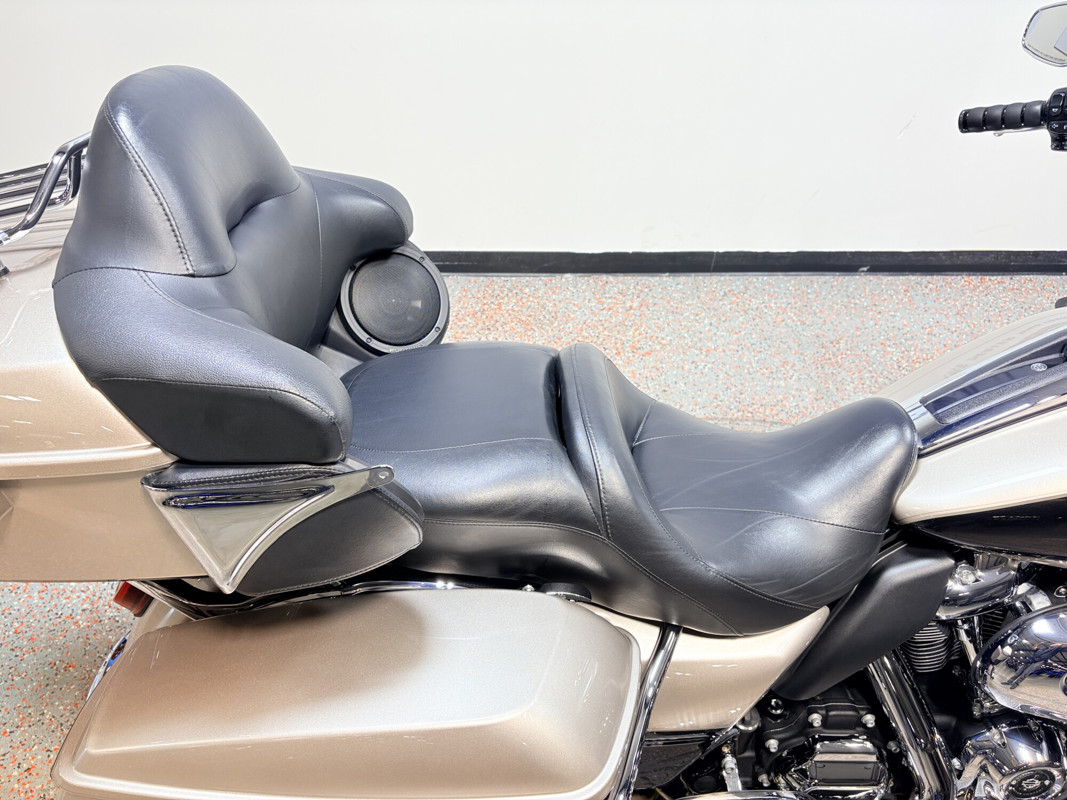 Road Glide® Ultra