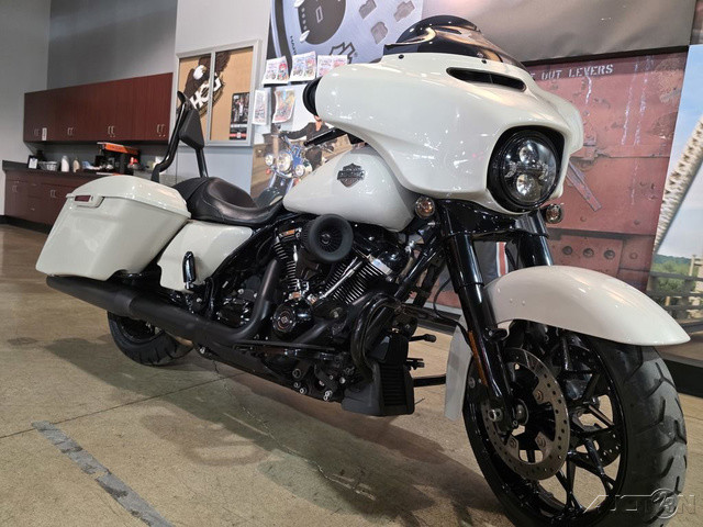 Street Glide® Special